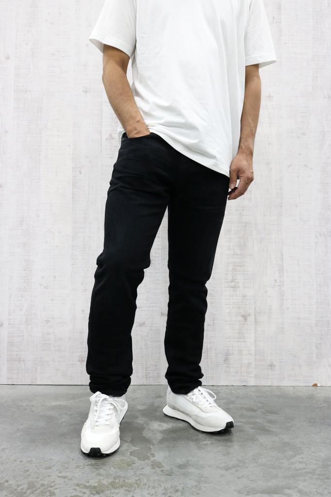 Diesel Джинсы мужские, зауженный крой, размер A12026R9D48 02, D-STRUKT-R, L.30, 2019, Черный, 28,