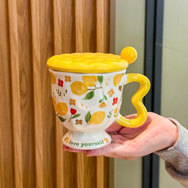 Милая керамическая кружка с лимоном и крышкой, подарок на день рождения для подруг, практичный сувенир, подарочная коробка