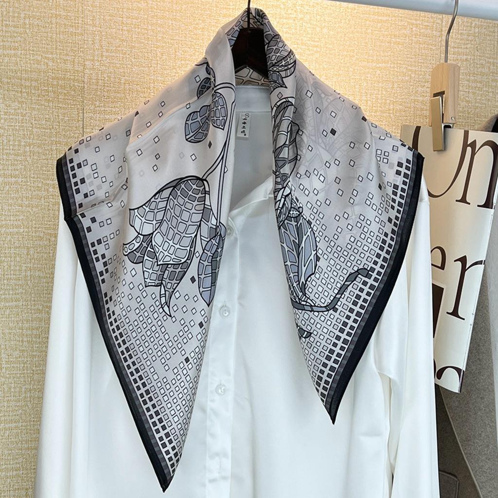 Minimalist Style Silk Scarf Women'S Spring Mulberry Silk Small Square Scarf High-End Decorative Scarf Medium Square Scarf