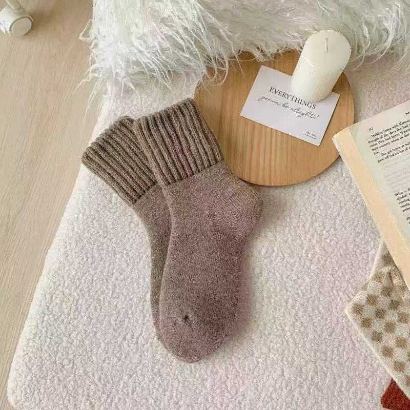 5 Pairs Winter Thickened Wool Socks Women's Breathable Comfortable Plush Low Tube Snow Socks Korean Warm Cashmere Socks