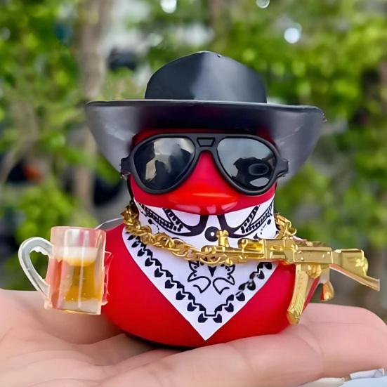 Фигурка утки-ковбоя, украшение на приборную панель автомобиля в виде утки с ковбойской шляпой, ожерелье для солнцезащитных очков, настольный компьютер