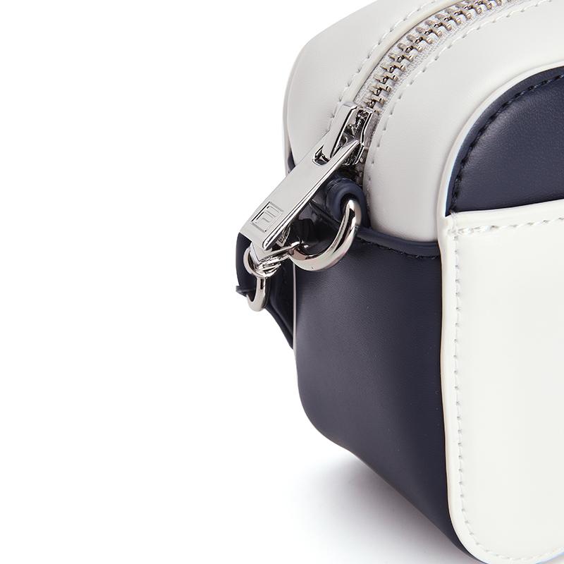 Fila Оригинальная Маленькая Квадратная Сумка Модная Ретро Повседневная Простая Модная Для Поездок На Работу Ежедневная Универсальная Удобная Дизайн Для Ношения Через Плечо из ПУ Сумка F13W549167FWT