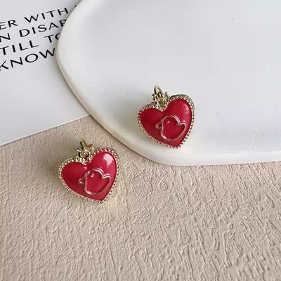 Французские классические красные ретро-серьги Love Drip, элегантные застежки-пряжки в гонконгском стиле, модные маленькие изысканные универсальные серьги