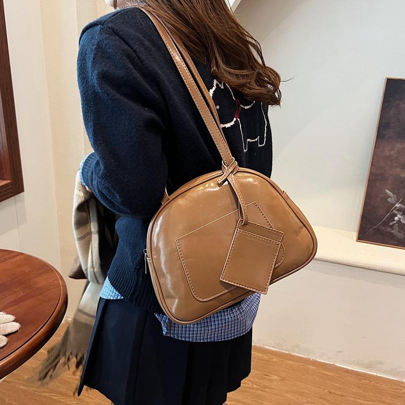 Сумка премиум-класса, нишевая, женская, 2025, осень-зима, новая, трендовая и универсальная, популярная в этом году зарубежная модная плечевая сумка