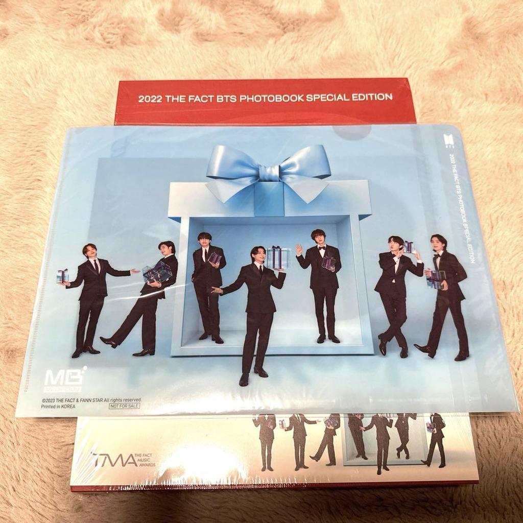 [Б/У] 2022 THE FACT ФОТОКНИГА BTS