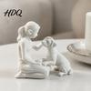 Исцеляющая Связь Домашний Декор 3D Печатная Фигурка Девочки с Собакой Минималистичная Приседающая Скульптура для Художественного Человека И Статуи Декор Украшение Питомца-Компаньона