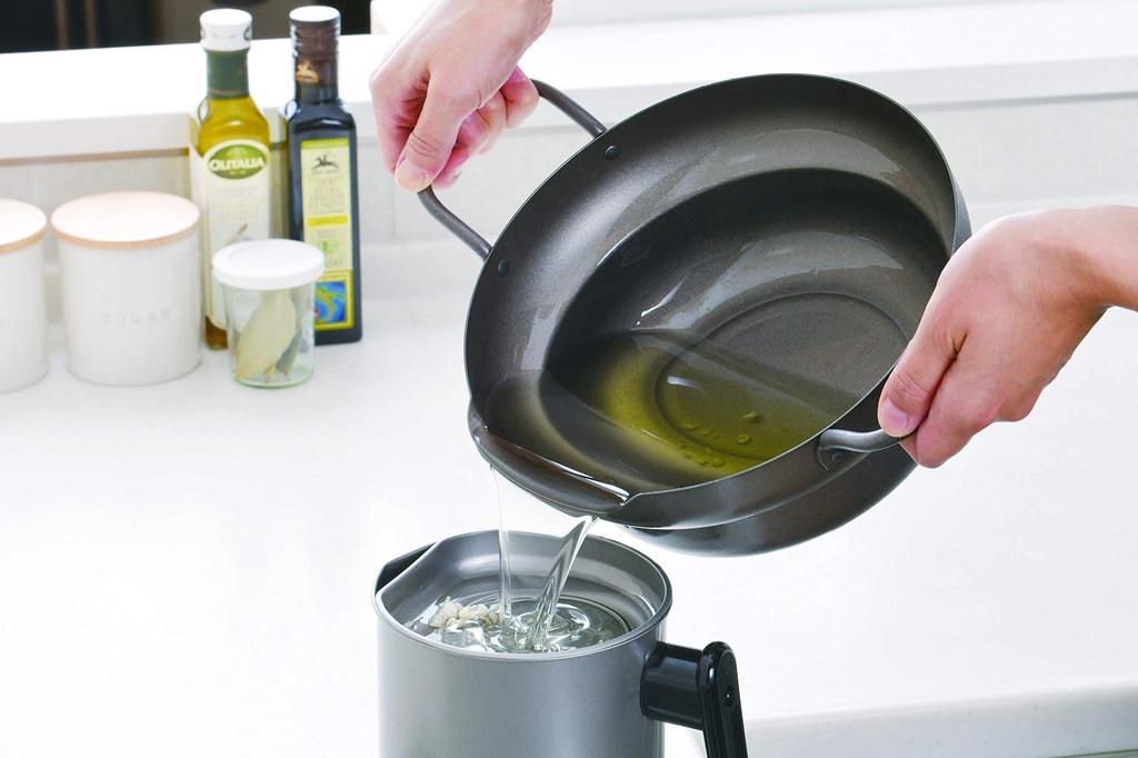 Maruyama Giken Souen Iron Tiered Tempura with Oil Pan, 24cm, Drainer, SE-57