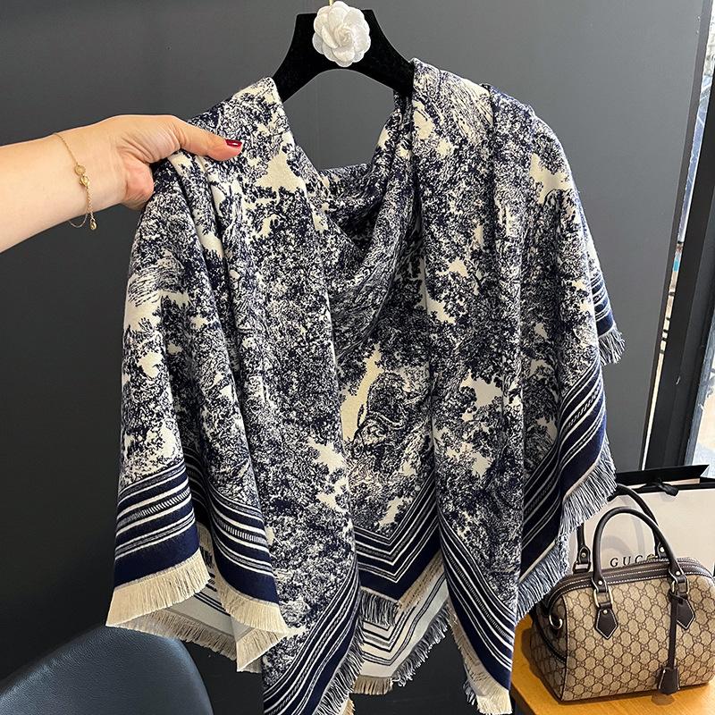 New Women'S Fashionable Imitation Cashmere Autumn And Winter Warm Large Square Scarf Double-Sided Tassel Scarf Air Conditioning Shawl