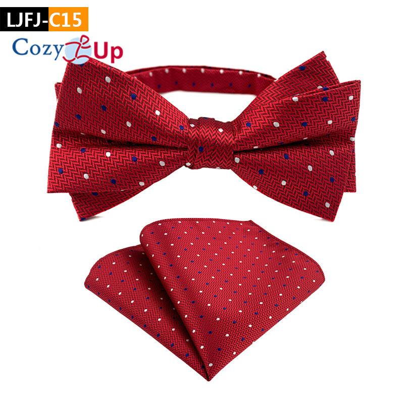 Костюм-двойка с галстуком-бабочкой и нагрудным платком с узором пейсли