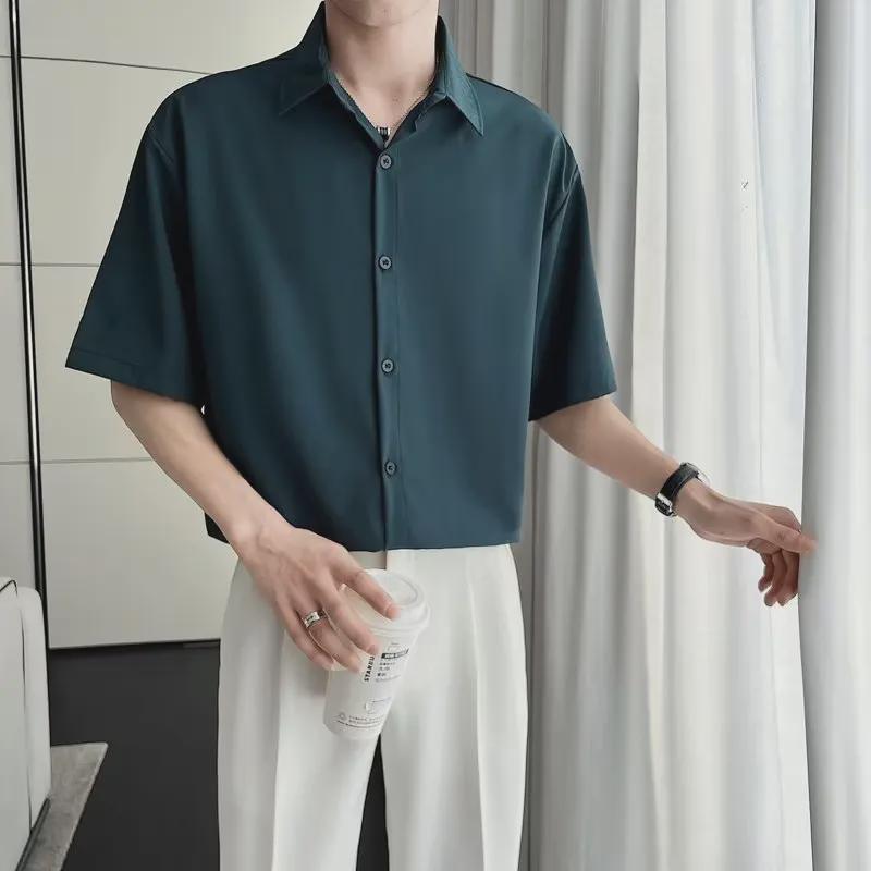 Мужская классическая однотонная летняя рубашка с коротким рукавом