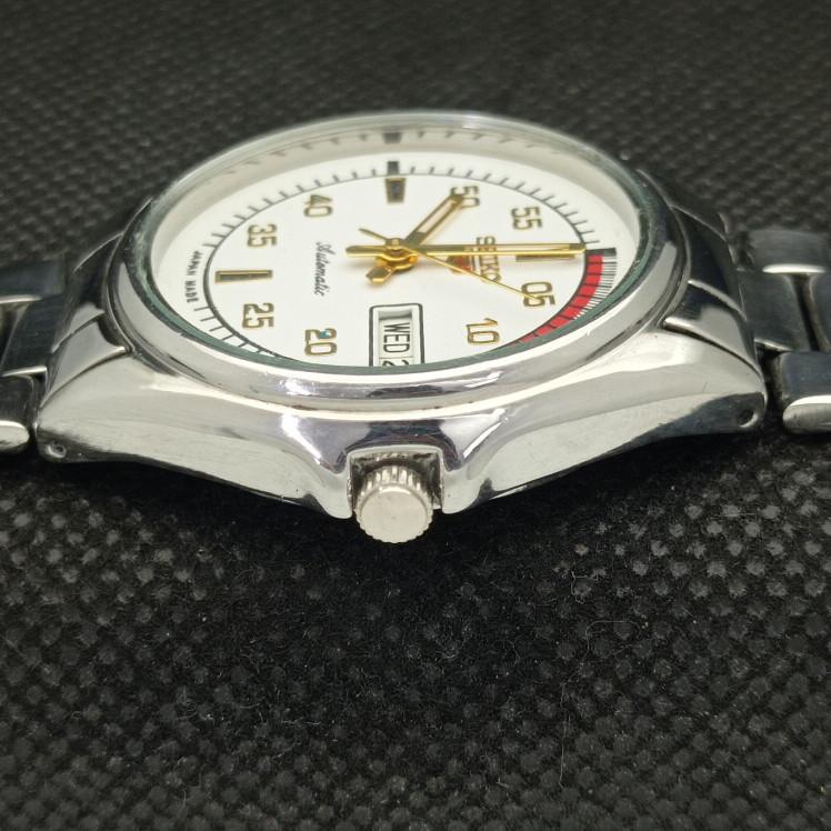 USED VINTAGE SEIKO 5 AUTOMATIC 7S26A JAPAN MENS WHITE WATCH 621b-a413551-2 SKU621b-a413551