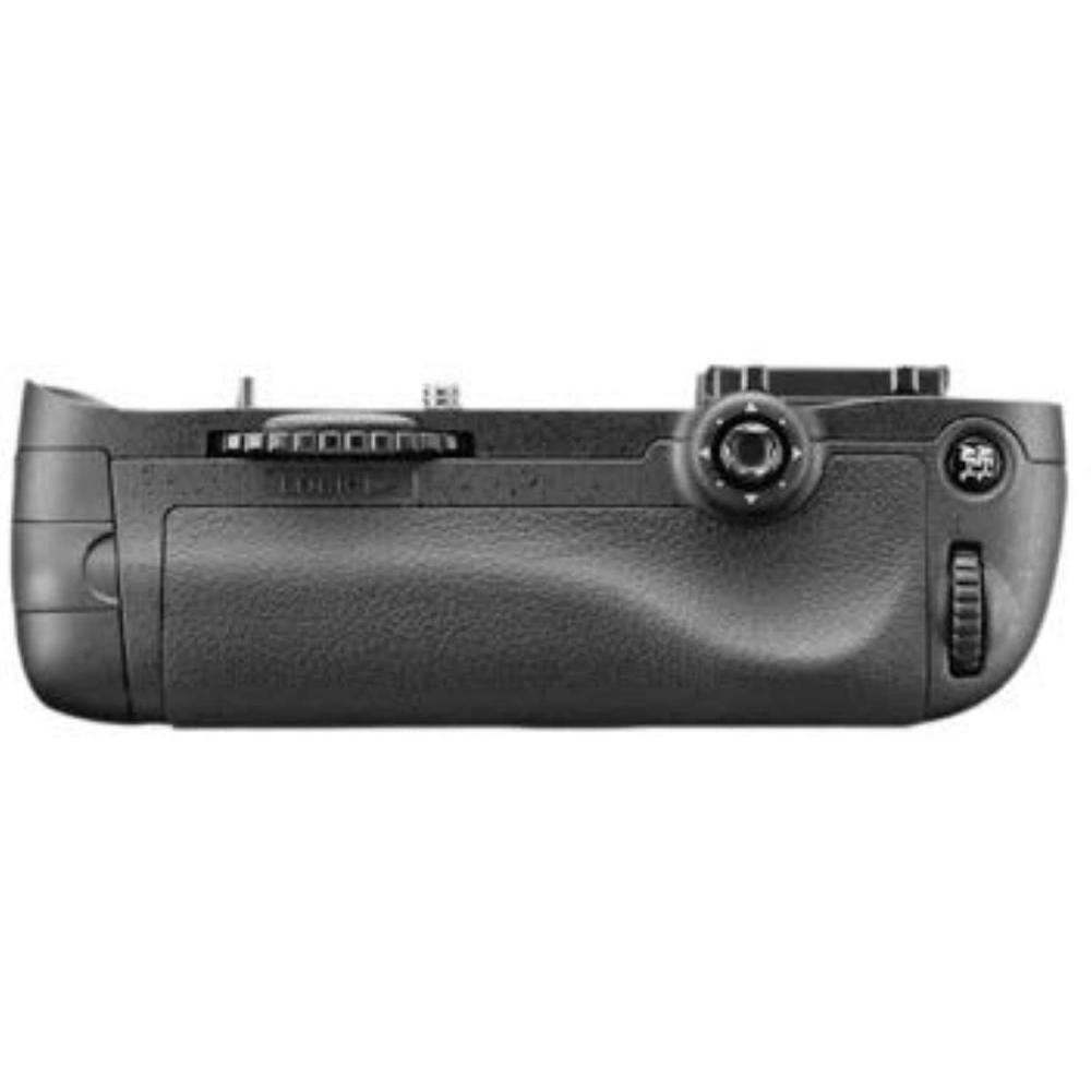 Nikon Многофункциональный блок питания MB-D15