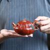 Исинский фиолетовый глиняный чайник Тыква Ручная работа Чайник для дома Креативный чайник Красивый ситечко для чая Китайская посуда из циши 200 мл