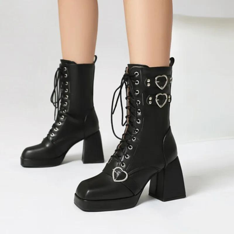 9Cm Square Heel Waterproof Platform Short Boots Heart-Shaped Metal Buckle Rivets Leather Short Plush Winter Ankle Boots 35-45