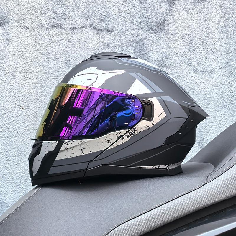 Motorcycle Helmet Men's and Women's Face-off Helmet Summer Locomotive Full Helmet Universal Safety In All Seasons