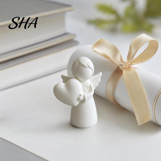 Love Heart Angel Decor Mini Figurine, 3D Printed White Statue, Modern Desktop Ornament Decoration for Mother's Day, Valentine's Christmas Gift