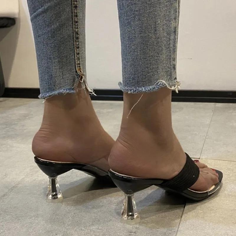 Comemore 2024 Женские тапочки Женские модные туфли на высоком каблуке Прозрачные элегантные летние босоножки на среднем каблуке для девочек Женская обувь 34