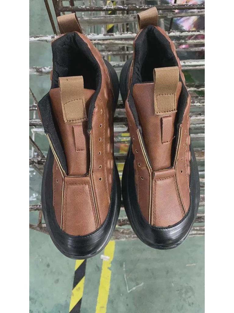 Мужские повседневные туфли средней высоты с толстой подошвой и крокодиловым узором 2023 года — удобные, легкие, эластичные спортивные туфли из полиуретана