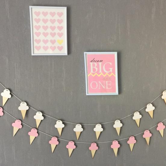 10Pcs Sweet Ice Cream Shape Wooden Hangings Nursery Home Kids Bedroom Wall Decor