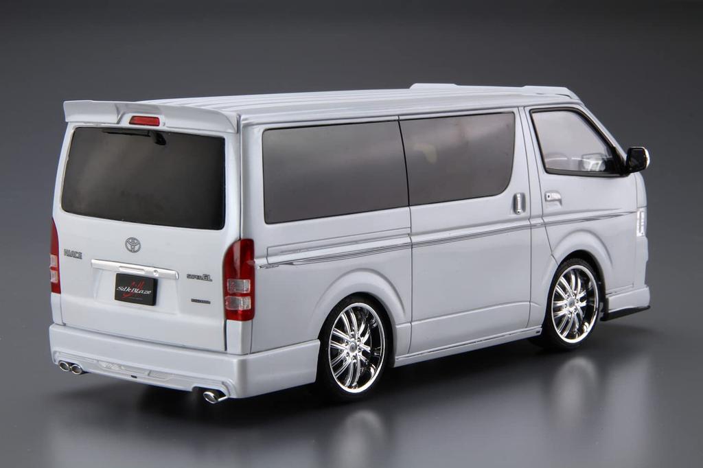 Aoshima Bunka Kyozai The Tuned Car Series 28 Toyota Silk Blaze TRH200V Hiace III 2010 Plastic Model 10 1/24 No. Ver. Kit,