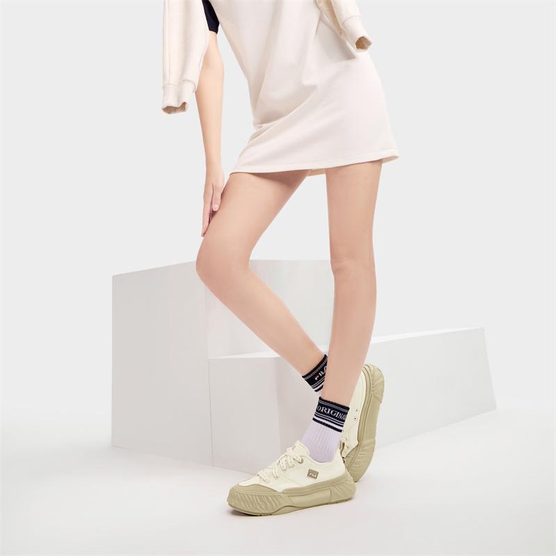 Fila Fosso Fashion Минималистичный Колледжский Стиль Прочные Низкие Кеды Женские кроссовки Молочно-Белый F12W432308FGD