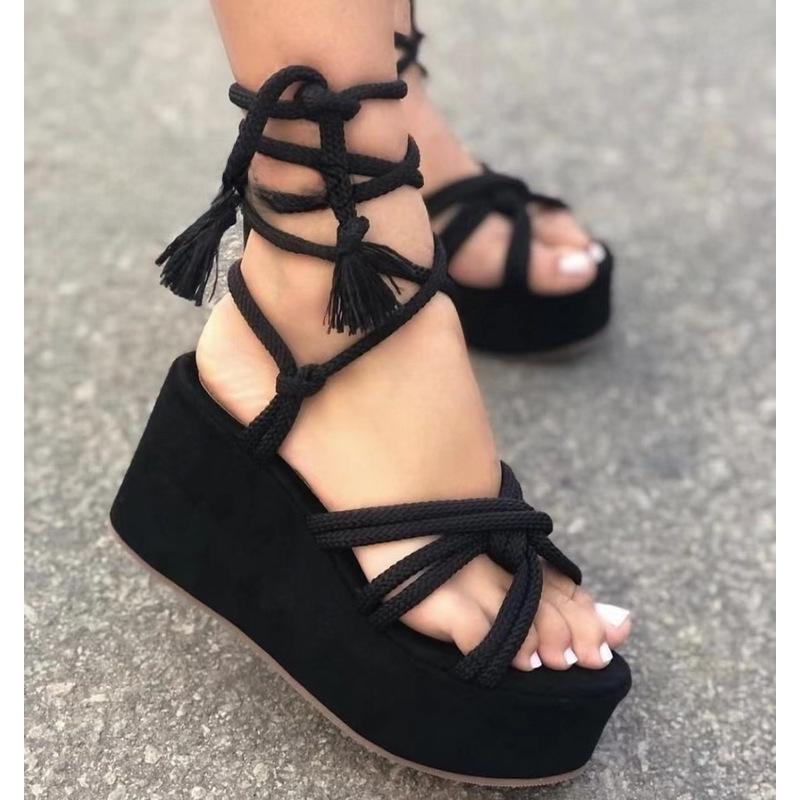 Женские босоножки на танкетке из замши на толстой подошве 2022 года