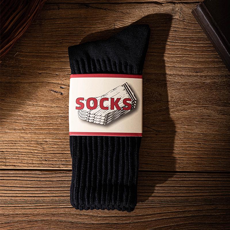 Classic American Retro Mid-Calf Scrunch Socks for Men & Women - Chunky Knit Amekaji Style, Perfect with Birkenstocks or Sporty Over-the-Knee Look.