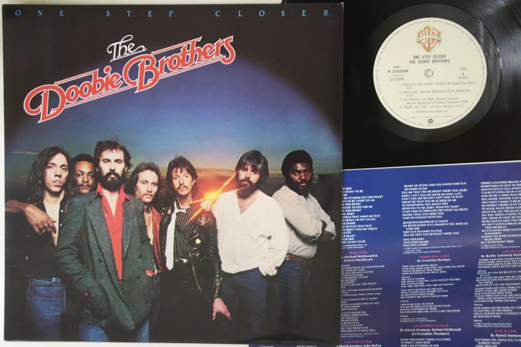 LP Record DOOBIE BROTHERS - One Step Closer (- Embossed Sleeve) P10850W WARNER BROS 1980 Japan Rock Used