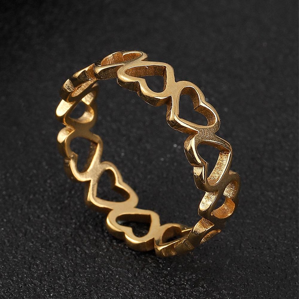 Кольцо из титана с полым сердцем из нержавеющей стали