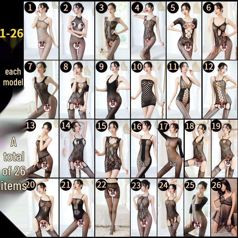 Комплект нижнего белья Temptation: Боди-сетка с открытой промежностью и чулками