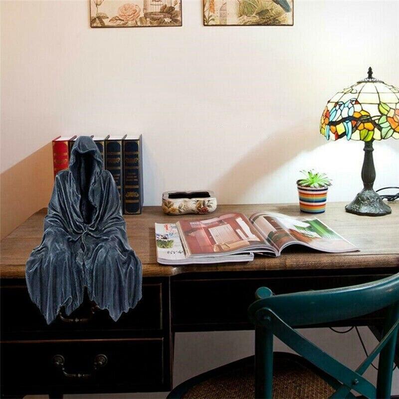 Mysterious Master of Black Clothes Ornaments Scary Black Robe Gothic Garden Ornaments Desktop Carving Home Statue