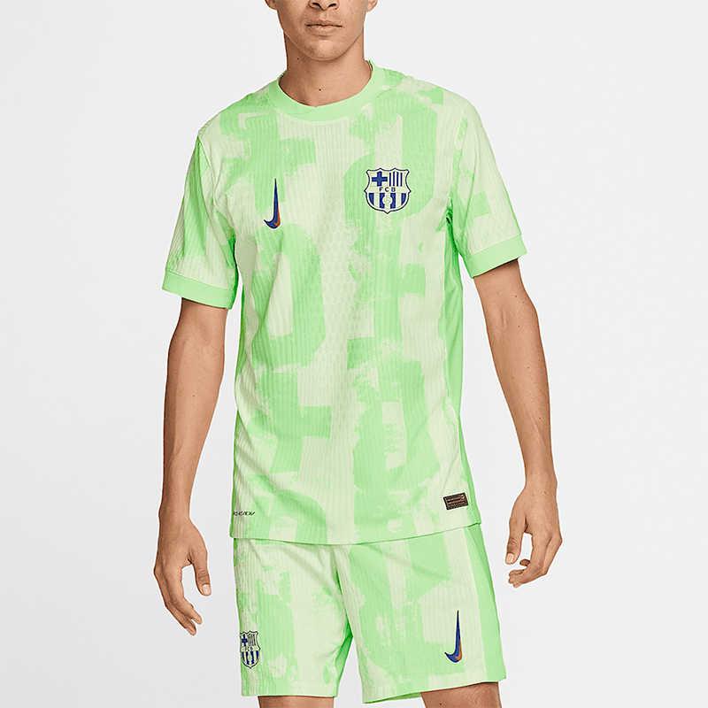 Nike X Barcelona Football Club Collaboration, удобная футболка с круглым вырезом и коротким рукавом, мужские топы, зеленый FQ1949-701