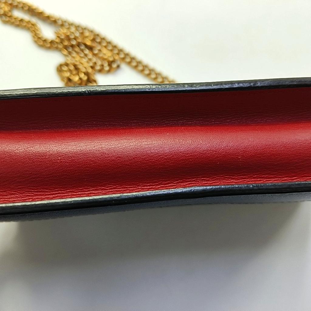 [Pre-Owned] Queen Margaret Metal Bee Decoration Color Block Design Removable Chain Shoulder Strap Leather Crossbody Bag - Good #YKAW15