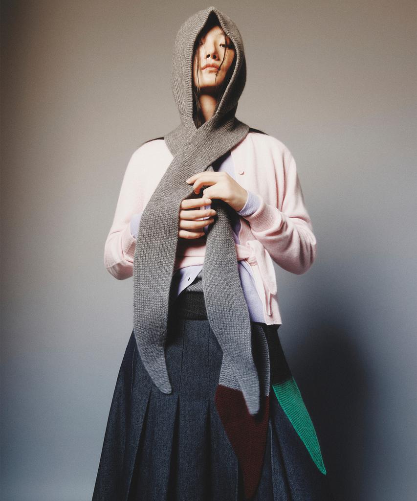 Eleuheuseu 100% Cashmere Hooded Muffler (Select 1 Of 4)