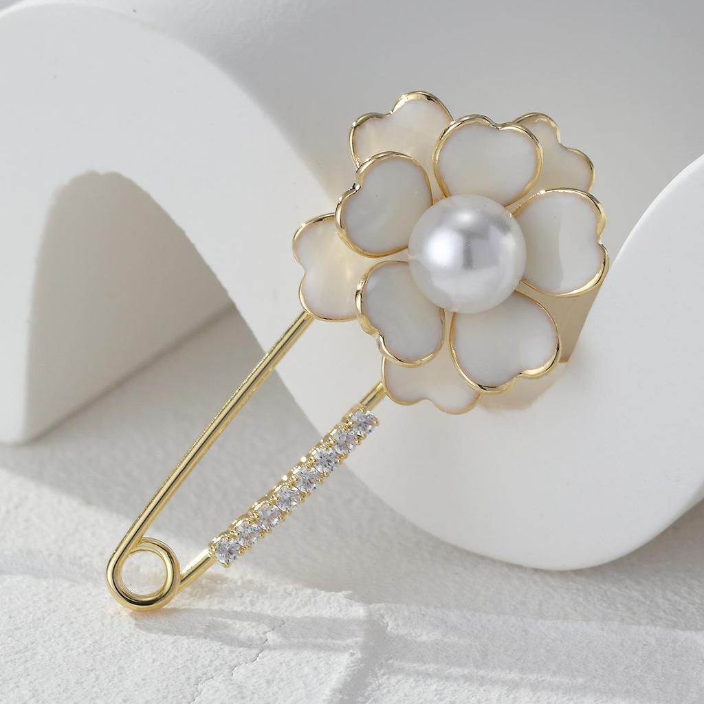 Senior Brooches Flower Leaf Brooch Pins for Women Suit Pendant Fashion Brooches Jewelry