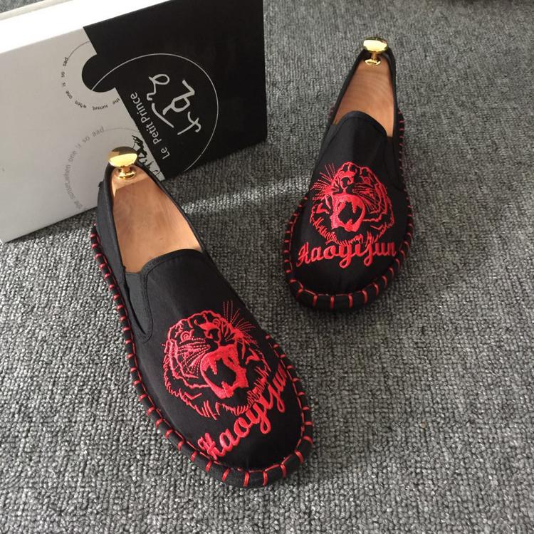 Ethnic Style Embroidery Old Beijing Cloth Shoes Men'S Breathable Cloth Shoes Beef Tendon Sole Handmade Canvas Shoes Non-Slip Doudou Shoes