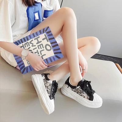 Маленькие белые туфли женские летние новые кожаные дышащие сетчатые туфли с ракушечным носком модные на платформе повседневные кеды