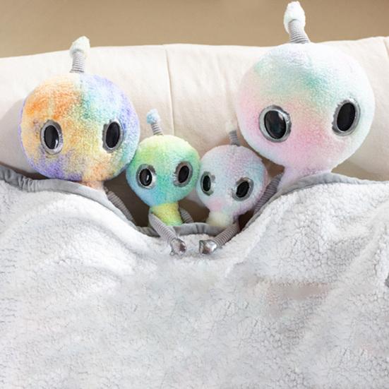 Сопровождайте спящих очаровательных милых креативных плюшевых кукол-подушек Alien