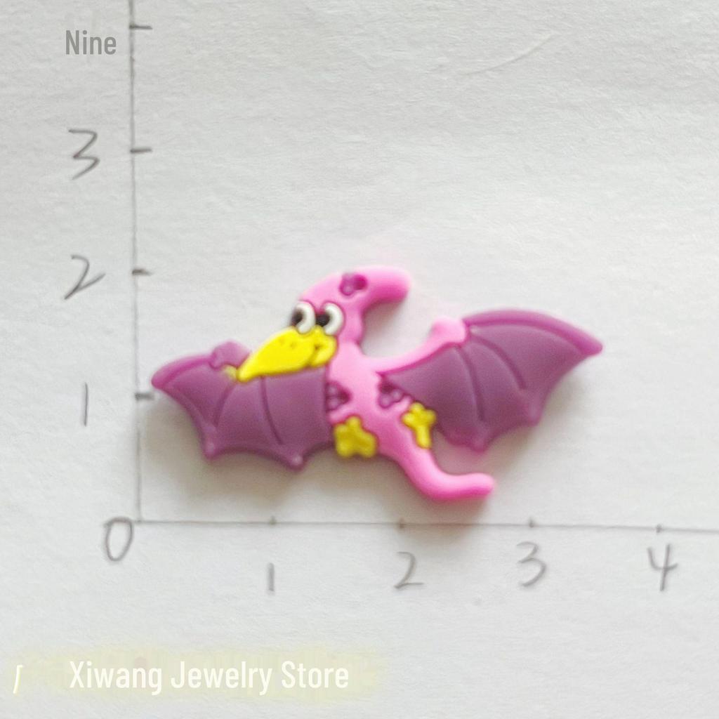 Аксессуары для динозавров из мультфильмов своими руками: Подвески для обуви, чехлы для телефонов и магниты