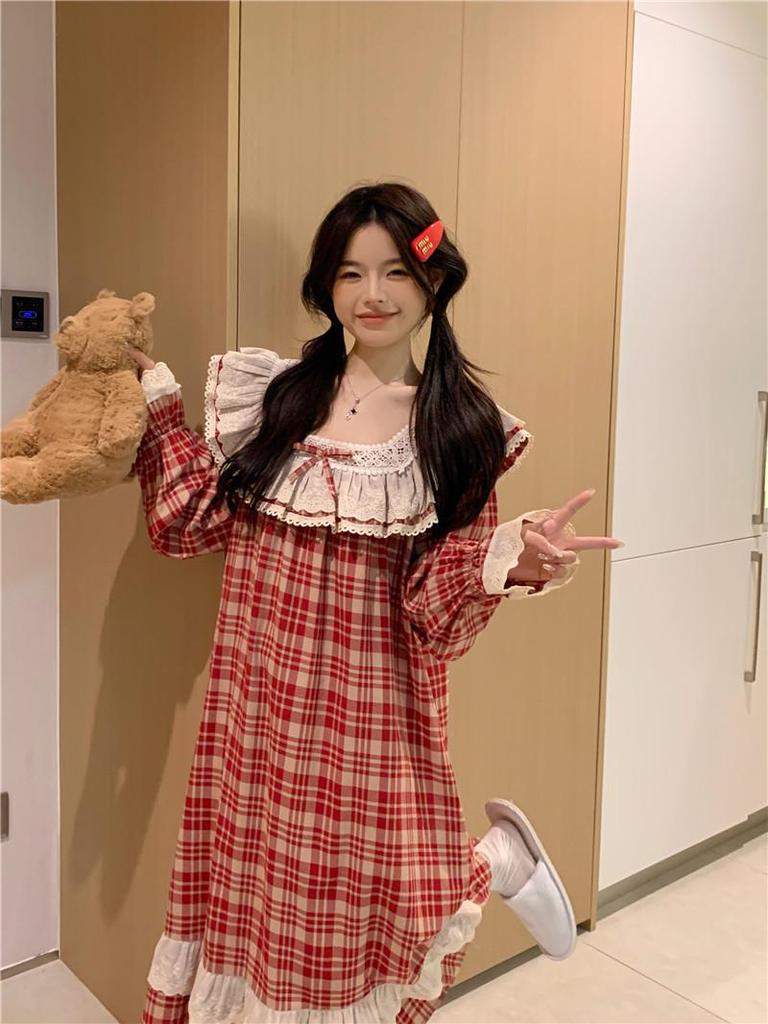 Korean-Style Red Plaid Cotton Nightgown with Lace Trim 
