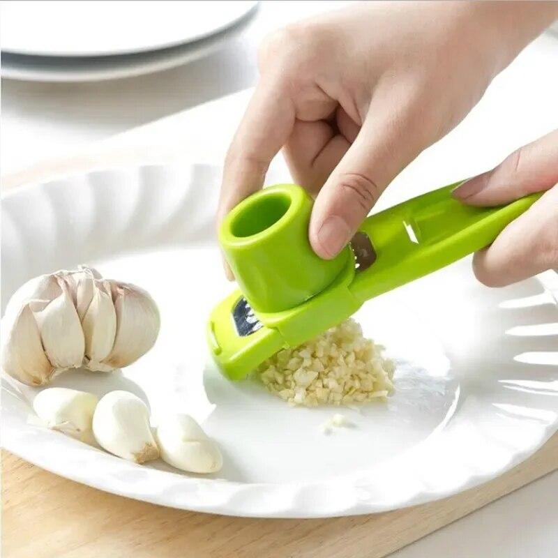 Creative Garlic Squeezing Kitchen Garlic Mash Handmade Garlic Mash Green Kitchen Small Tool