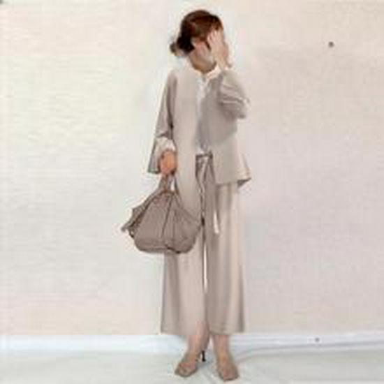 Женская рубашка в японском стиле с V-образным вырезом и рукавами-фонариками - Осень 2026