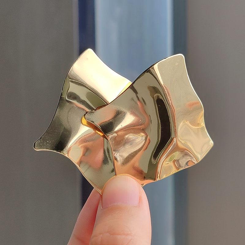 Гальванопокрытие Простые модные геометрические серьги Женские гальванопокрытие Трендовые индивидуальные серьги-гвоздики Темперамент