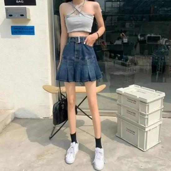 Юбка из денима с высокой талией и вышивкой на лето — стильный облегающий крой с поясом