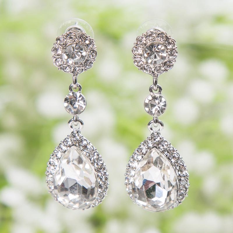 Длинные женские серьги из цинкового сплава с кристаллами и бриллиантами в новом стиле