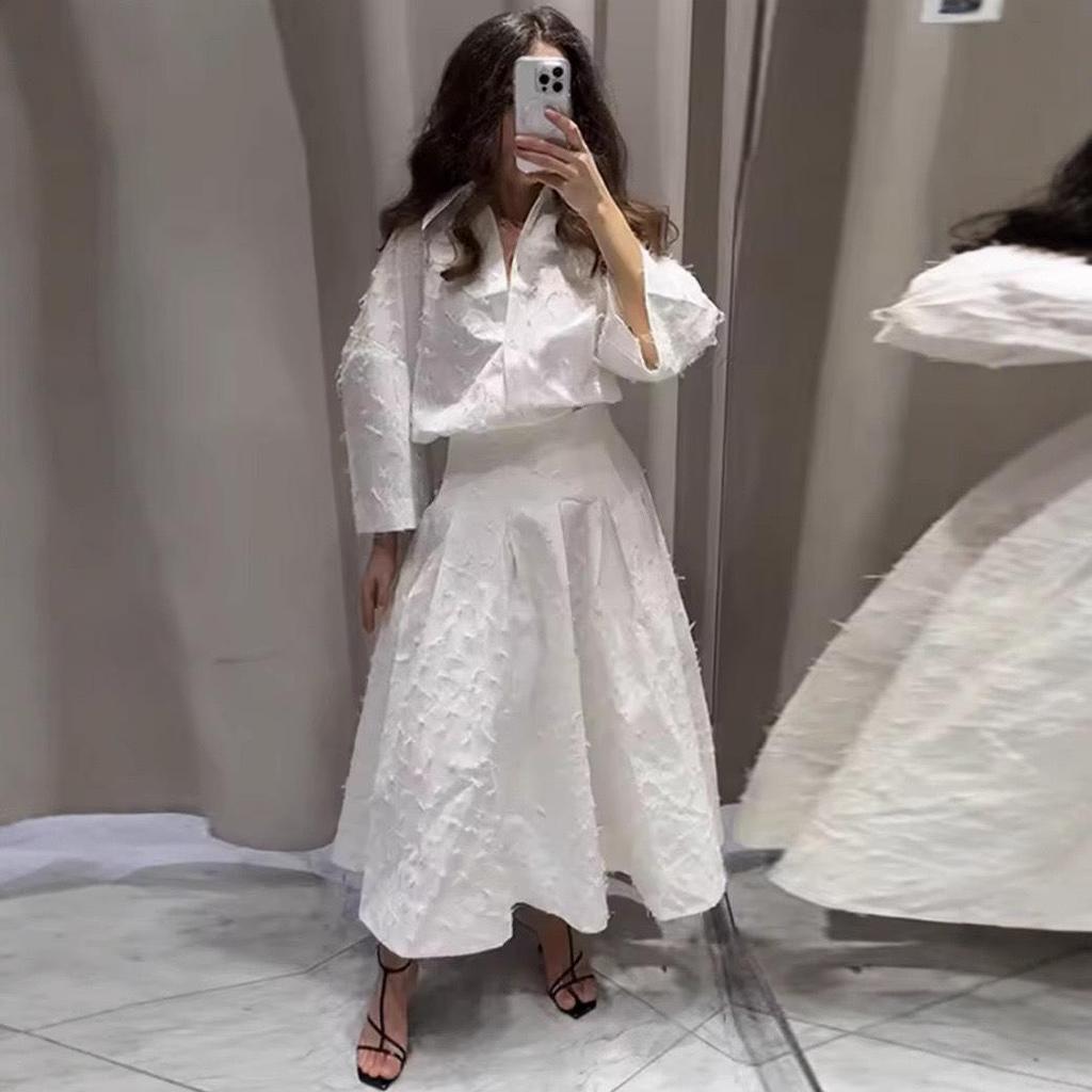 Комплект женской рубашки с кисточками из перьев и юбки миди в европейском и американском стиле