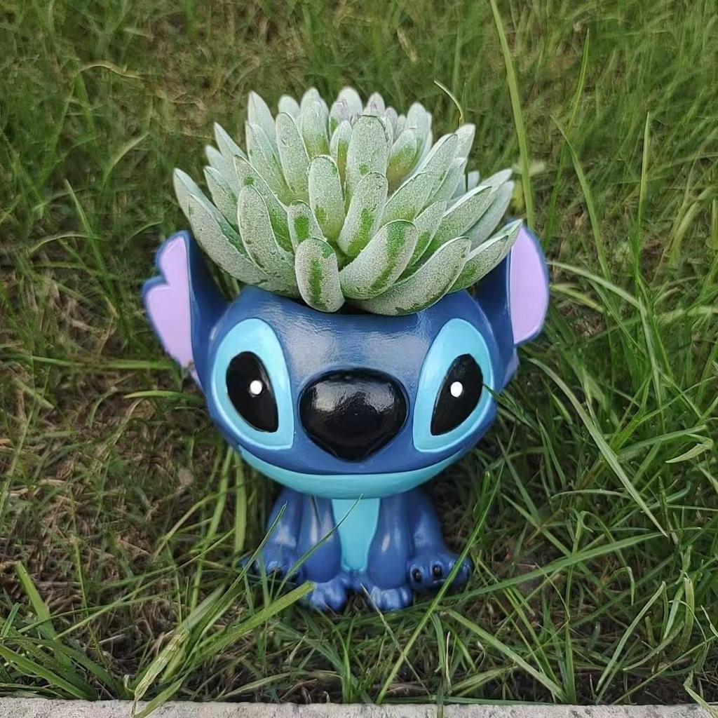 Alien Shaped Figurine Ornament for Home & Garden Decor