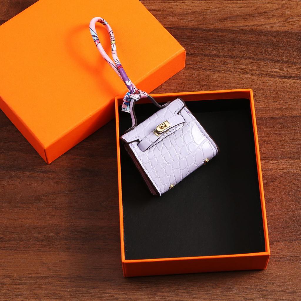 Мини-сумка с крокодиловым узором, изысканная сумка для мелочи, красный конверт, женская сумка, подвесное украшение, высококачественный автомобильный брелок