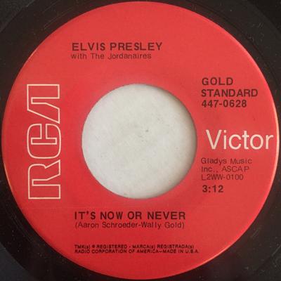Пластинка 7 дюймов ELVIS PRESLEY, JORDANAIRES - It's Now Or Never / A Mess Of Blues 4470628 RCA VICTOR 1977 США Рок Б/у