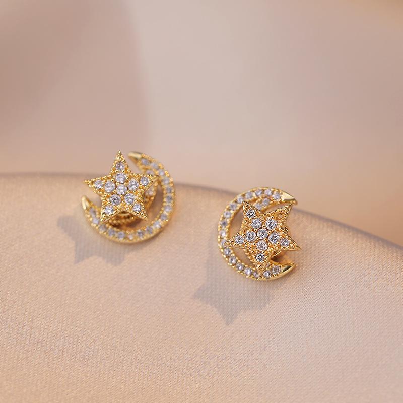 Женский комплект ожерелий с вращающейся звездой и луной: Модные трехсекционные цепочки для ключиц